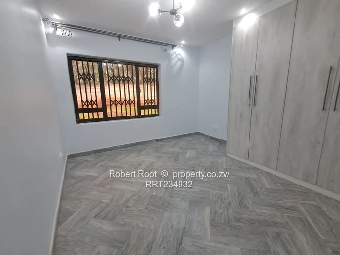 Neat 3 bed newly built family home!