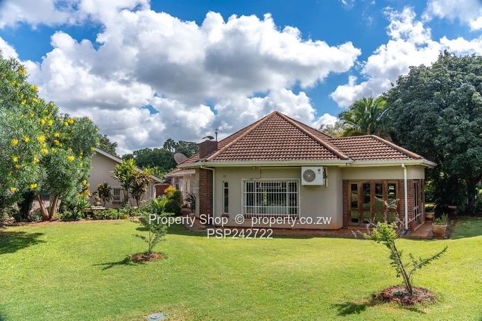 Modern 3 Bedroom Home in Exclusive 6 Unit Complex