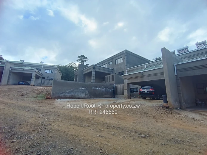 3 bed cluster home in Greystone Park