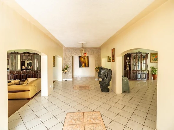 7 Bedroom House