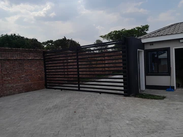 3 Bedroom Garden Flat