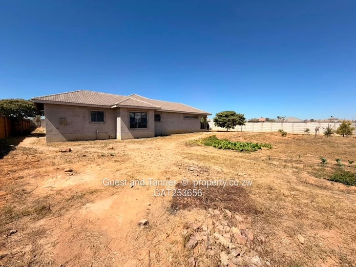 Spacious 4-Bedroom Family Home in Rockview — Finish to Your Taste