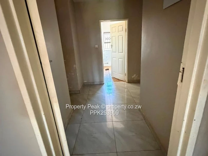 Beautiful Mount Pleasant Heights: 4-Bed with Borehole & Solar
