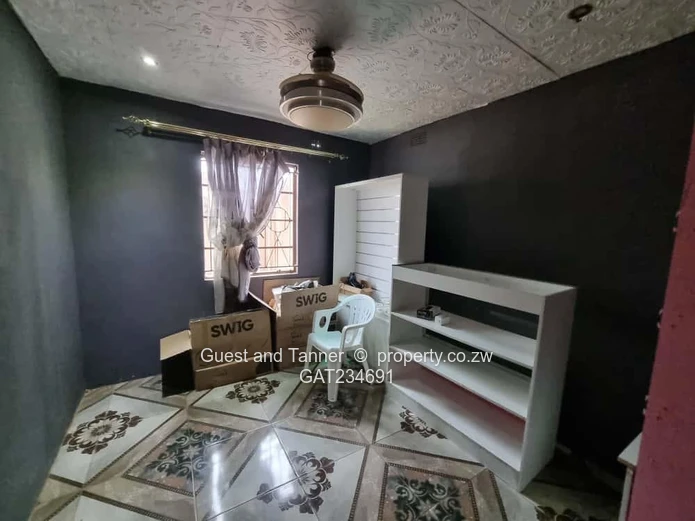 3 BR House for Sale - Emganwini near Bulawayo