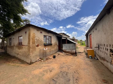 Farm & Agricultural Land