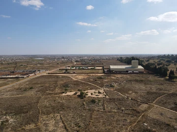 Commercial & Industrial Land