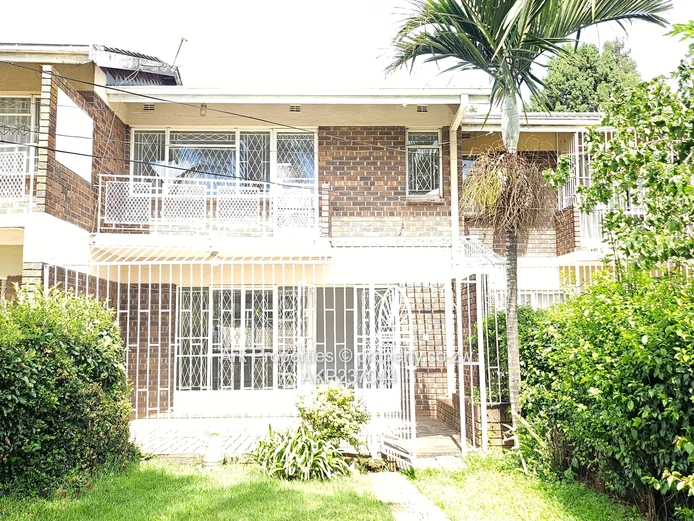 Duplex Garden Flat for Rent in Avondale