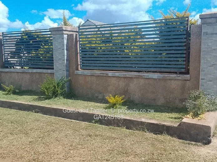 Neat cottage for sale in Sandton!