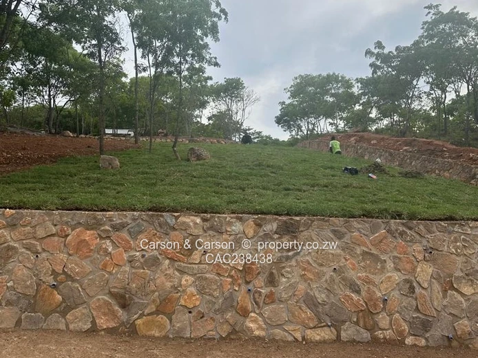 Vacant residential stand for sale in Umwinsidale 