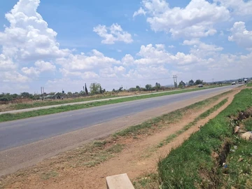 Commercial & Industrial Land