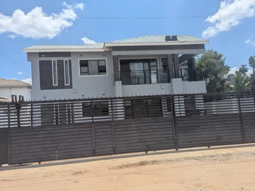 2 Bedroom Garden Flat