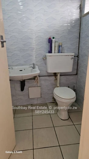 Compact sitter unit for Sale. (Sole Mandate)