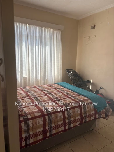 Neat 2 bedroomed flat available in Avenues Harare CBD
