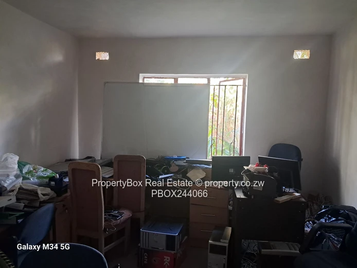 Greendale close to Spar Letombo for sale with huge land for further development.