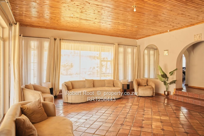 Spacious 5-Bed Westgate Home with Borehole & Large Bedrooms