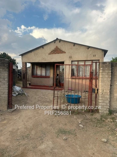 Affordable 3-Bed Home in Zengeza — 200sqm, Good ZESA (Sole Mandate)