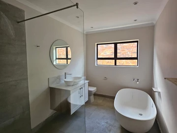 3 Bedroom Garden Flat