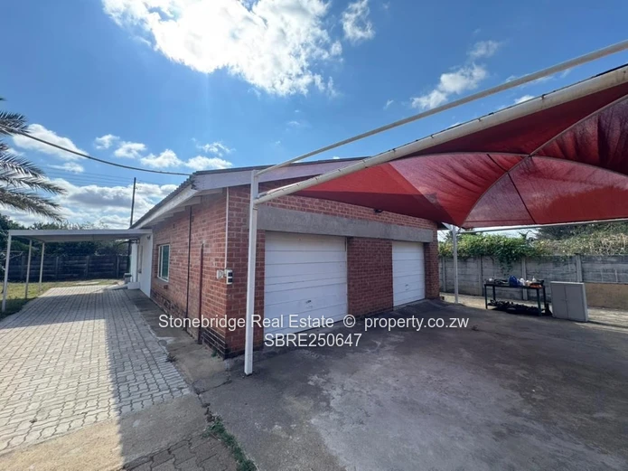 4 Bedroomed house in Parklands for sale