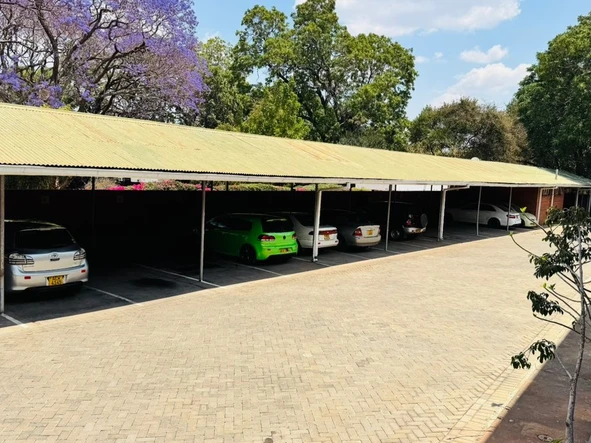 2 Bedroom Flat & Apartment