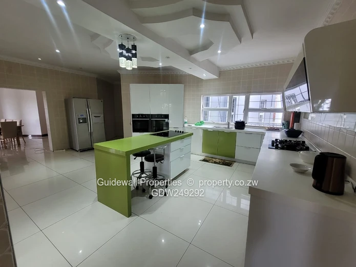 Stunning 6 bed house for sale in Borrowdale Brooke