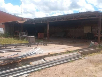 Commercial & Industrial Land