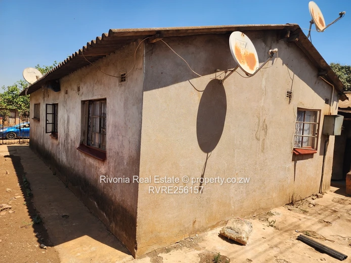 4-Bed Glen View 3 Home — Verandah, Good ZESA & Water