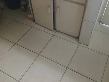 2 Bedroom Flat & Apartment