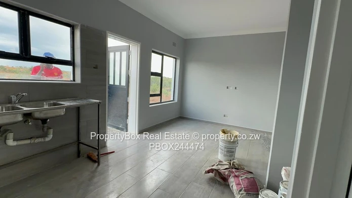 Adelaide Park, Ruwa 2 bed cottage for rent!