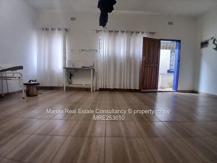 Medical Consulting Room/Office, Bulawayo CBD FOR RENT