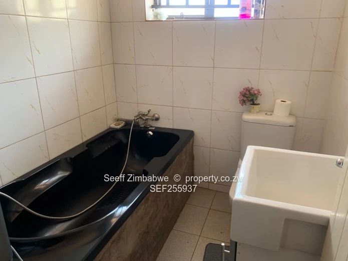 Spacious 3-Bed Cottage on 2040m² with Borehole in Gletwin Park, Harare North