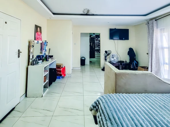 4 Bedroom House