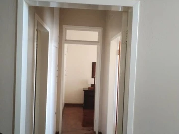 2 Bedroom Flat & Apartment