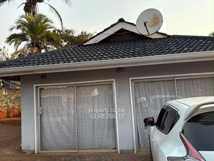 Borrowdale Brooke 3-Bed House — Pool & Borehole