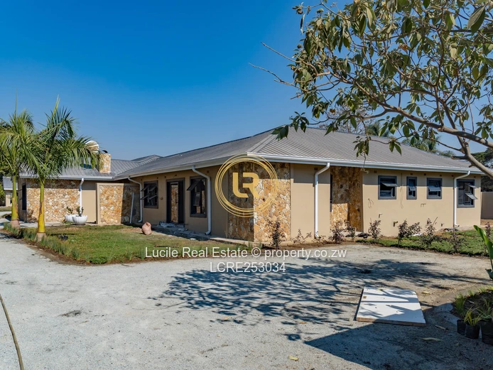 Contemporary Executive Residence in Westgate Goodhope