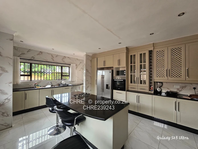 Sandton Phase 2 House For Sale