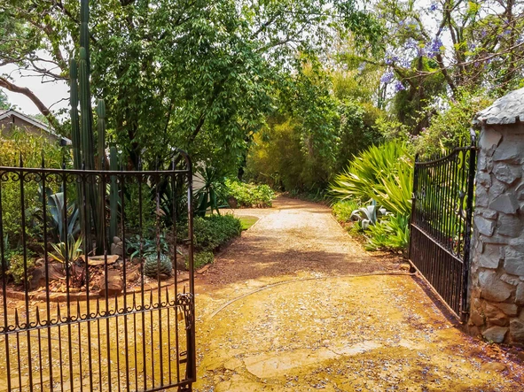 Stands & Residential Land