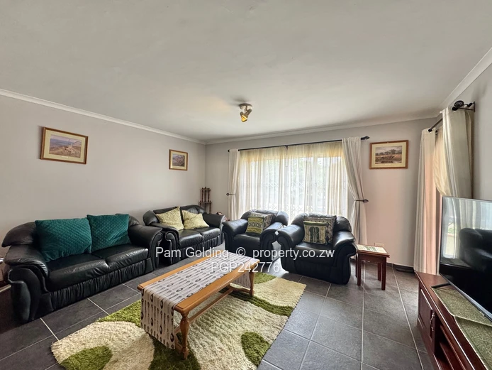 Furnished 2 Bedroom Flat - Upper Avenues