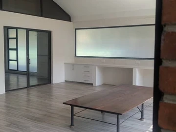 2 Bedroom Garden Flat