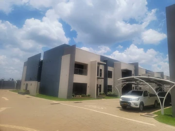 3 Bedroom Flat & Apartment