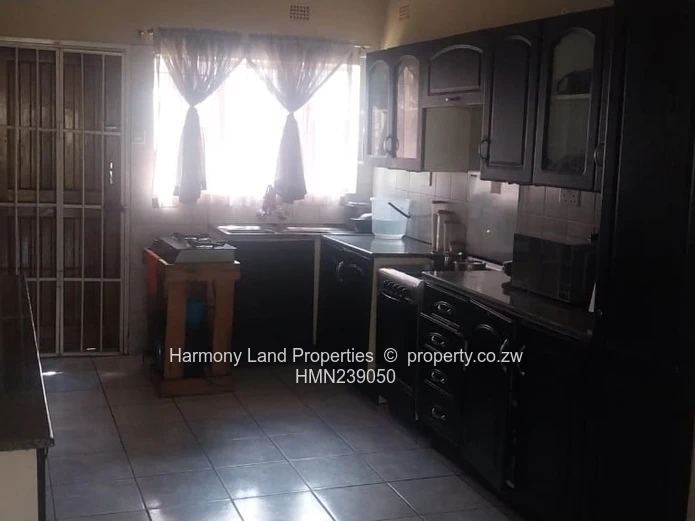 Bluffhill - Pamvura Sunset 3 Beds To Let!!