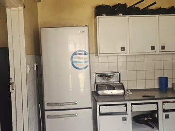 2 Bedroom Flat & Apartment