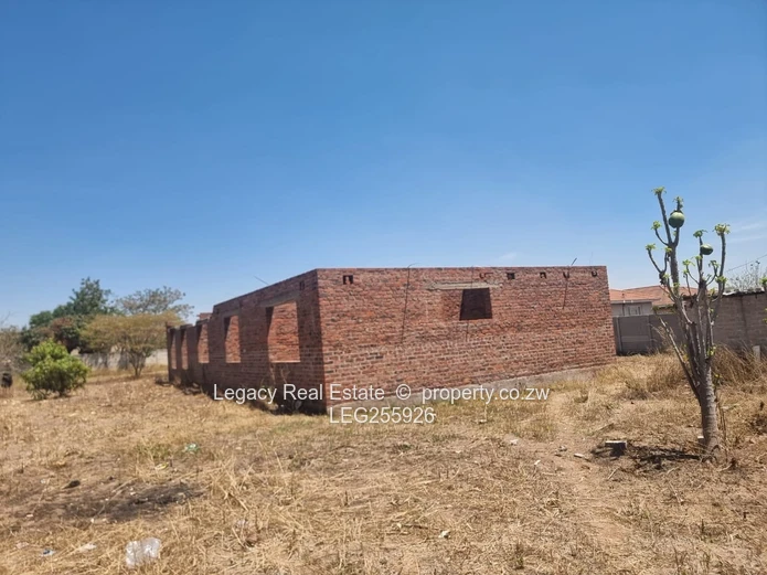 Unfinished 4-Bed Brick Shell on 1040m² Walled Plot, Waterfalls