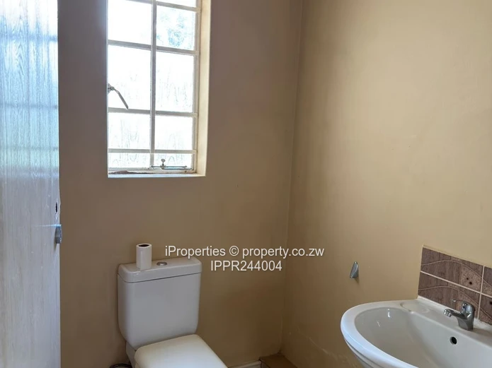 Luxury Home With Cottage For Rent - $2500 