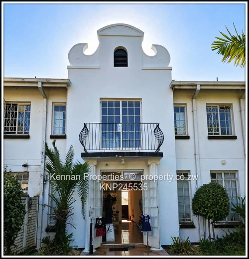 Across from the Avenues Clinic! (Sole Mandate)