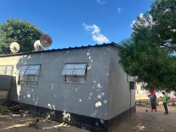 2 Bedroom House