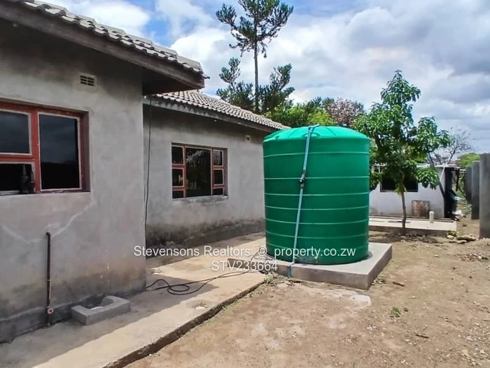 Galloway Park 6 Bedroom House, Norton