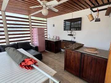 Farm & Agricultural Land