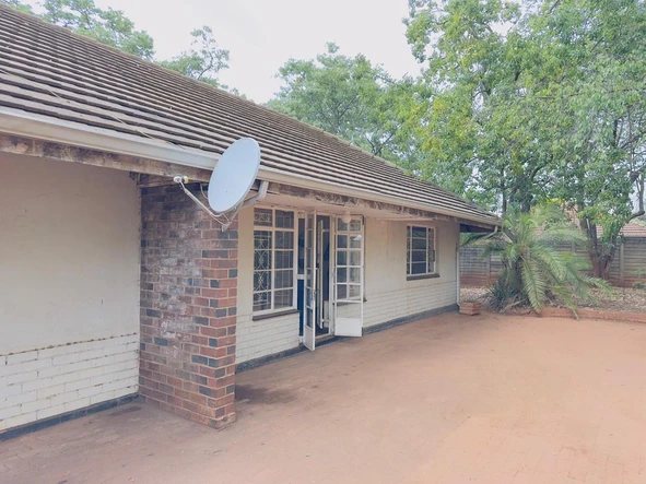 2 Bedroom Garden Flat