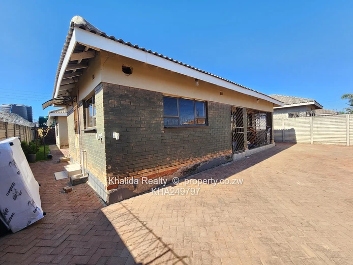 Madokero house for rent