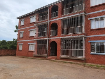 3 Bedroom Flat & Apartment